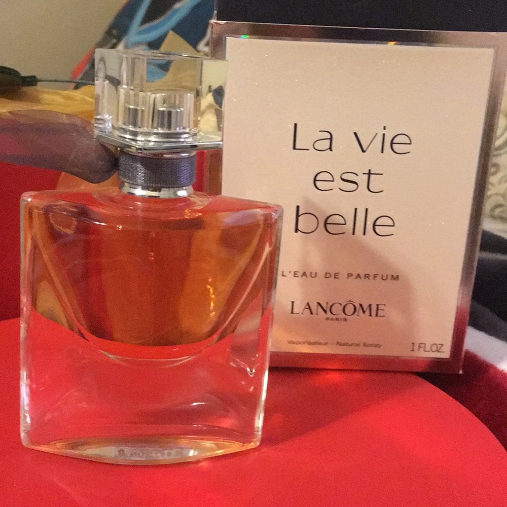 Lancome La vie est belle perfume 1 Fl. OZ